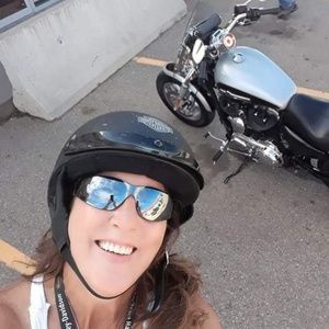 Meet your Posher, Catherine